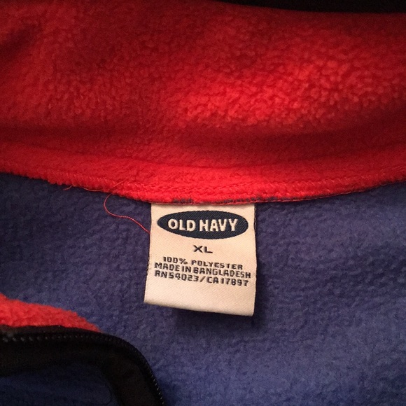 Old Navy 3/4 zipper. Fleece pullover. - Picture 3 of 6